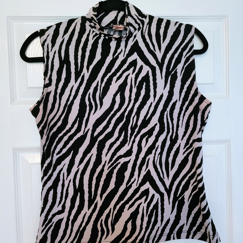 KC Stevens low collared sleeveless Top, size M